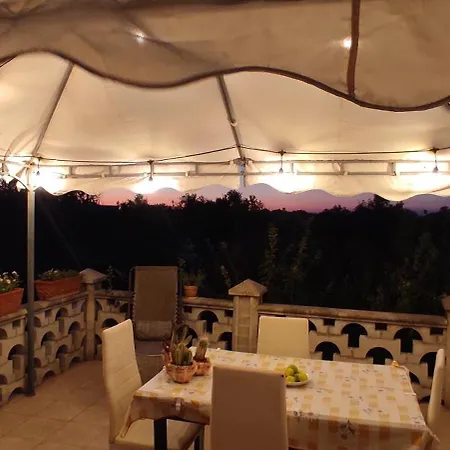Il Giardino Del Sole Apartment