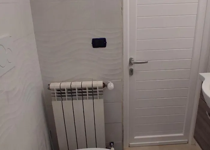 アパート Il Giardino Del Sole ガラトーネ